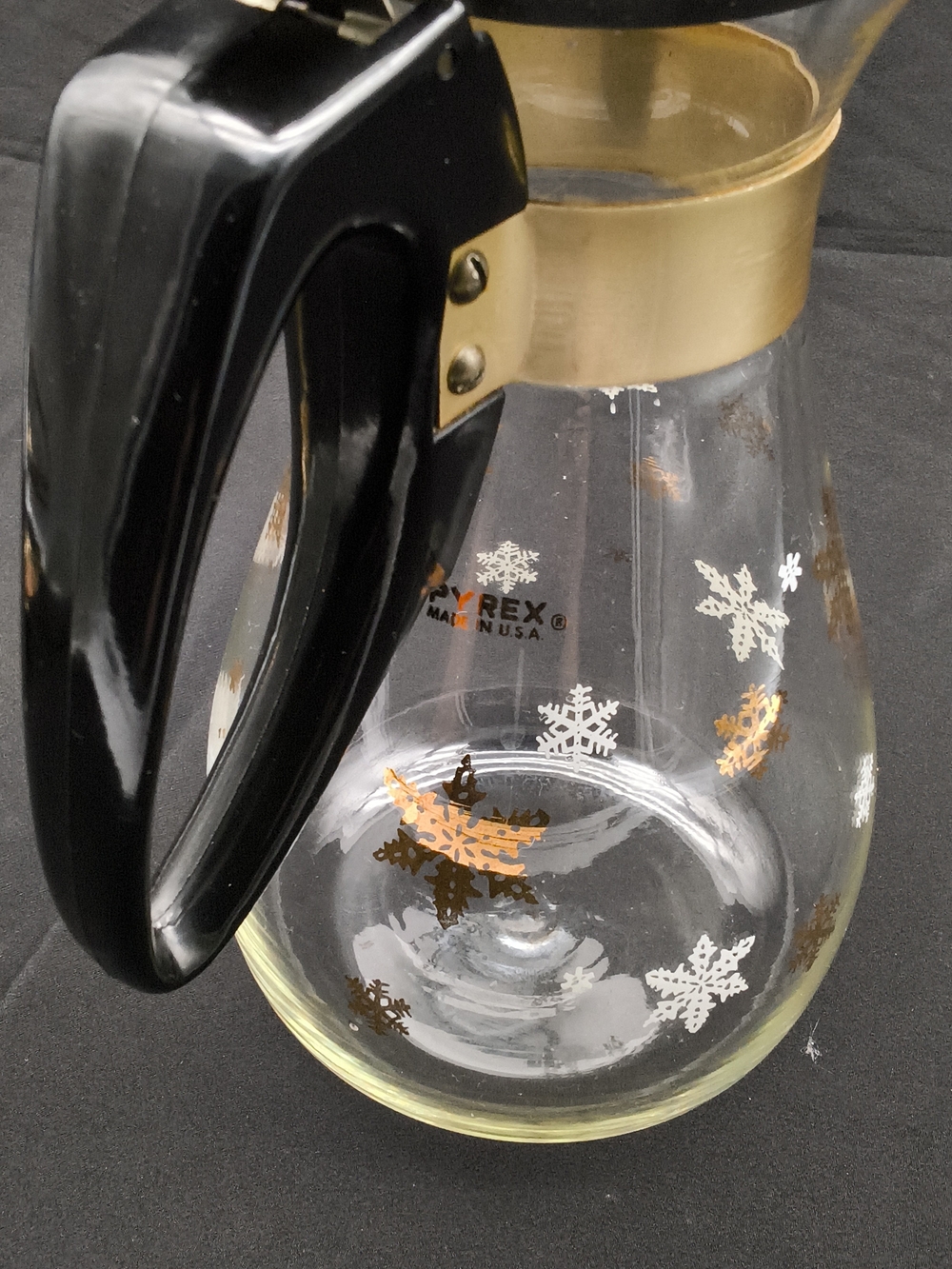 VTG Pyrex 8 Cup Cinderella Beverage Server Carafe 3208 In Original Box - Picture 12 of 16